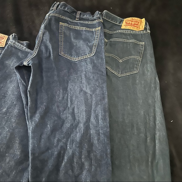 Levi & Old Navy jeans - Picture 4 of 7